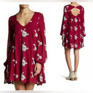 ALTER’D STATE Sz S Oversized Embroidered A-Line Puffy Sleeves V-Neck Mini Dress